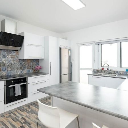 Happy Stay Apartment - Halefka Court لارنكا المظهر الخارجي الصورة