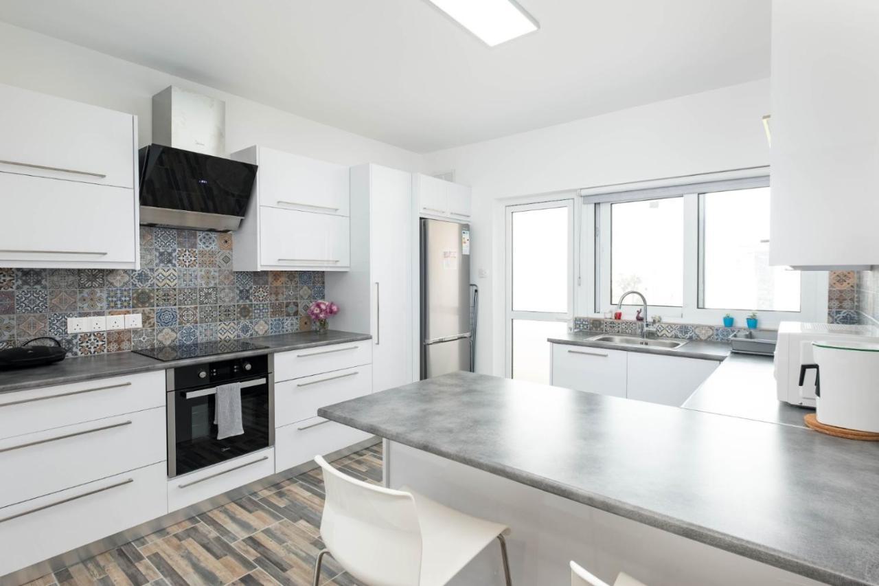 Happy Stay Apartment - Halefka Court لارنكا المظهر الخارجي الصورة