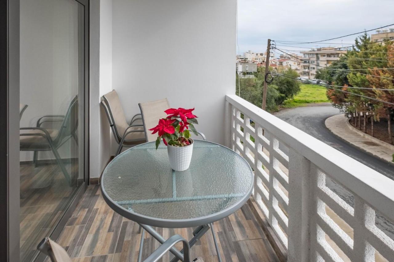 Happy Stay Apartment - Halefka Court لارنكا المظهر الخارجي الصورة